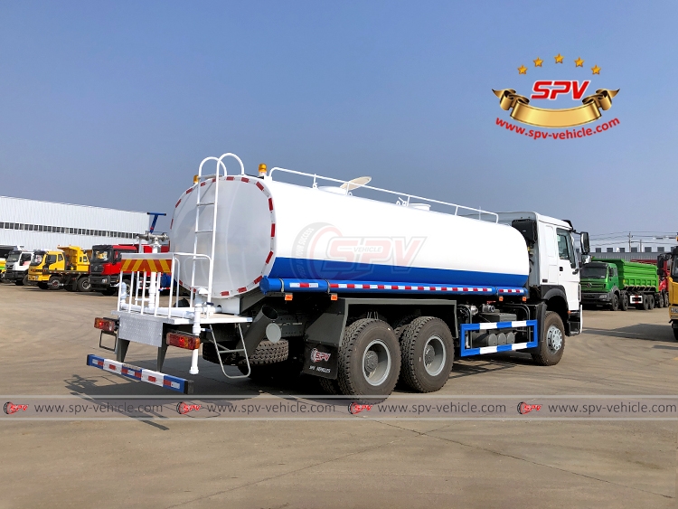 20,000 Litres Water Spraying Truck Sinotruk - RB